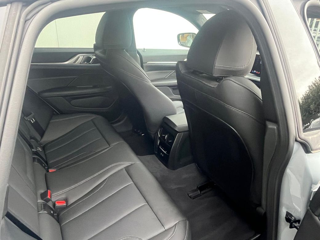 2025 BMW i4