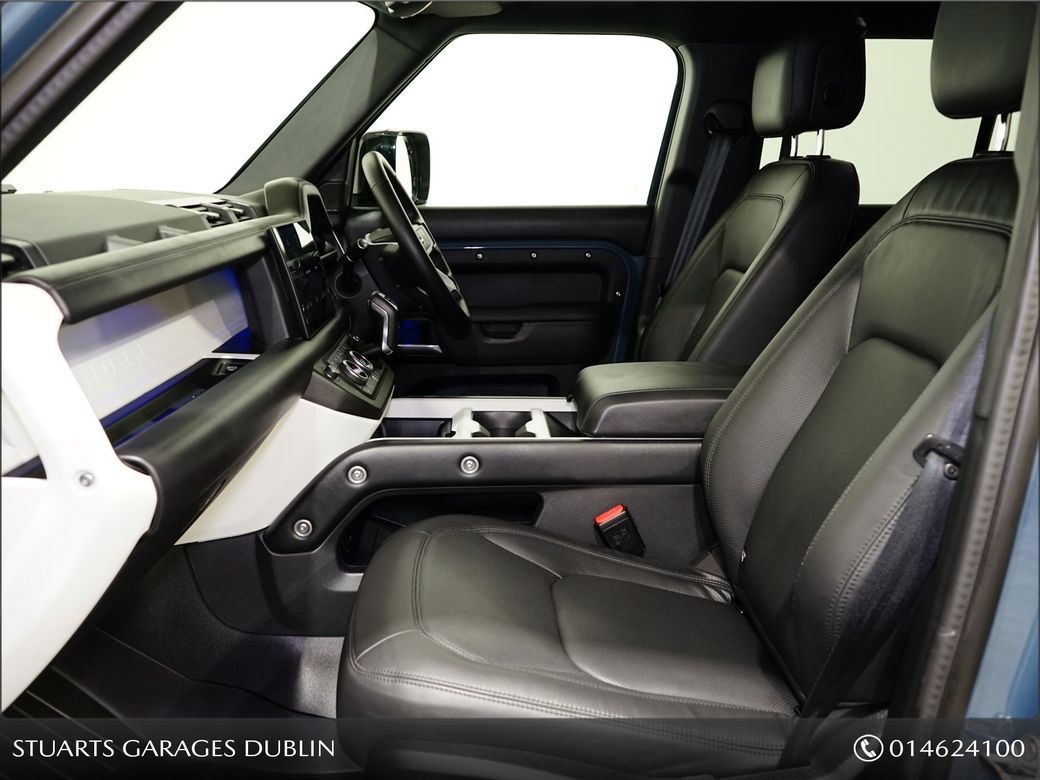 2025 Land Rover Defender