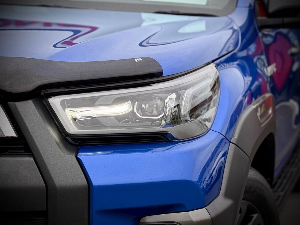 2023 Toyota Hilux