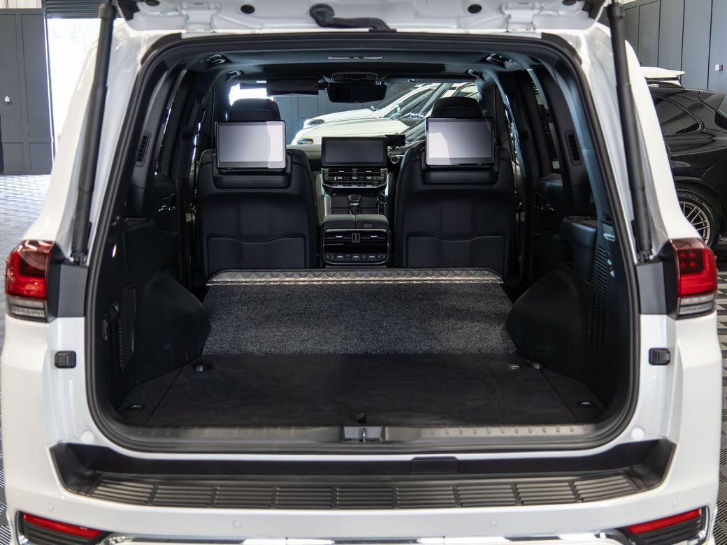 2024 Toyota Land Cruiser Amazon