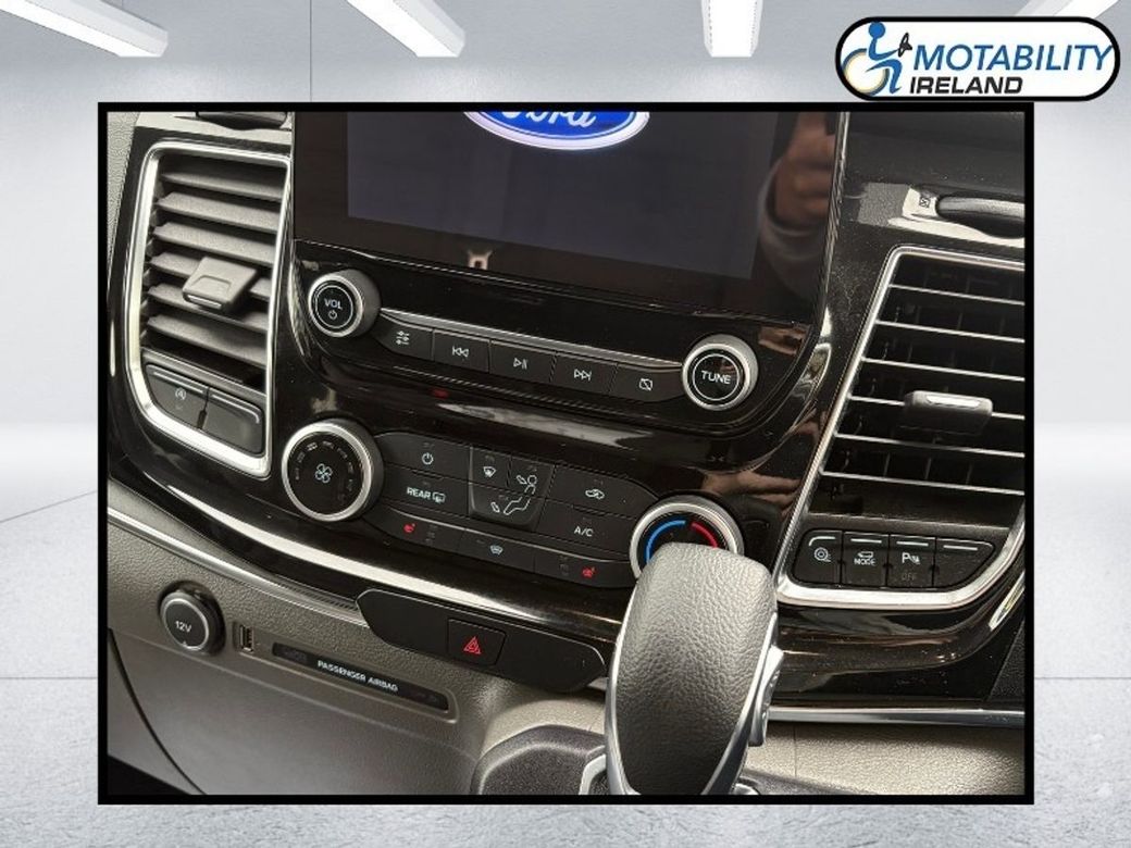 2020 Ford Tourneo