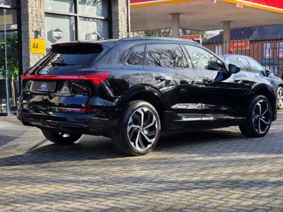 2022 Audi e-tron