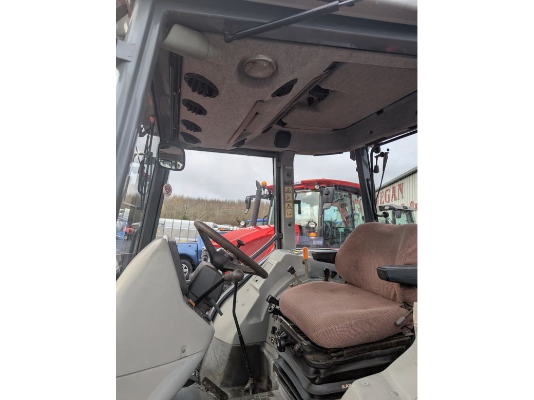 1998 Massey Ferguson 4245