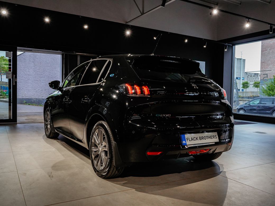 2023 Peugeot 208