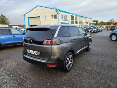 2021 Peugeot 5008