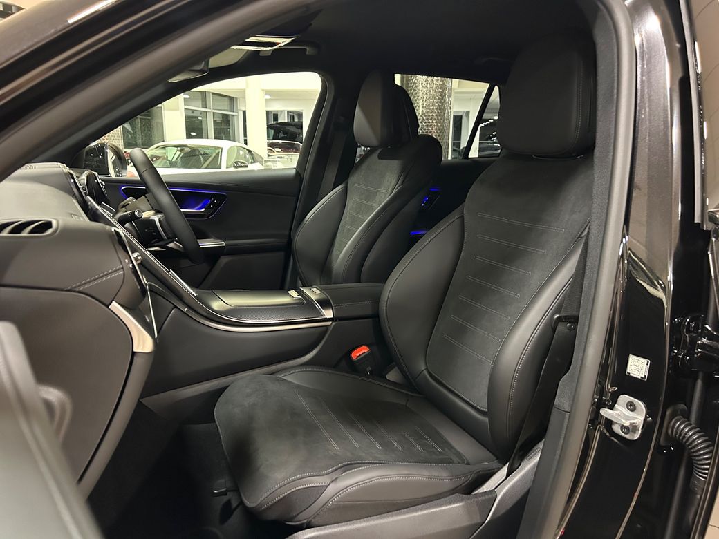 2025 Mercedes-Benz GLC Class