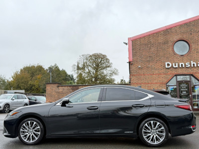 2021 Lexus ES 300h