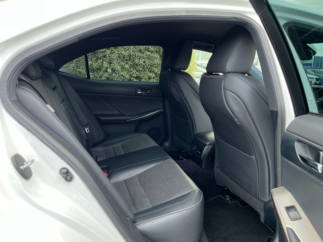2013 Lexus IS 300h