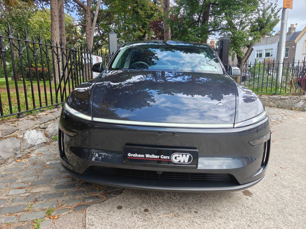 2025 Tesla Model Y