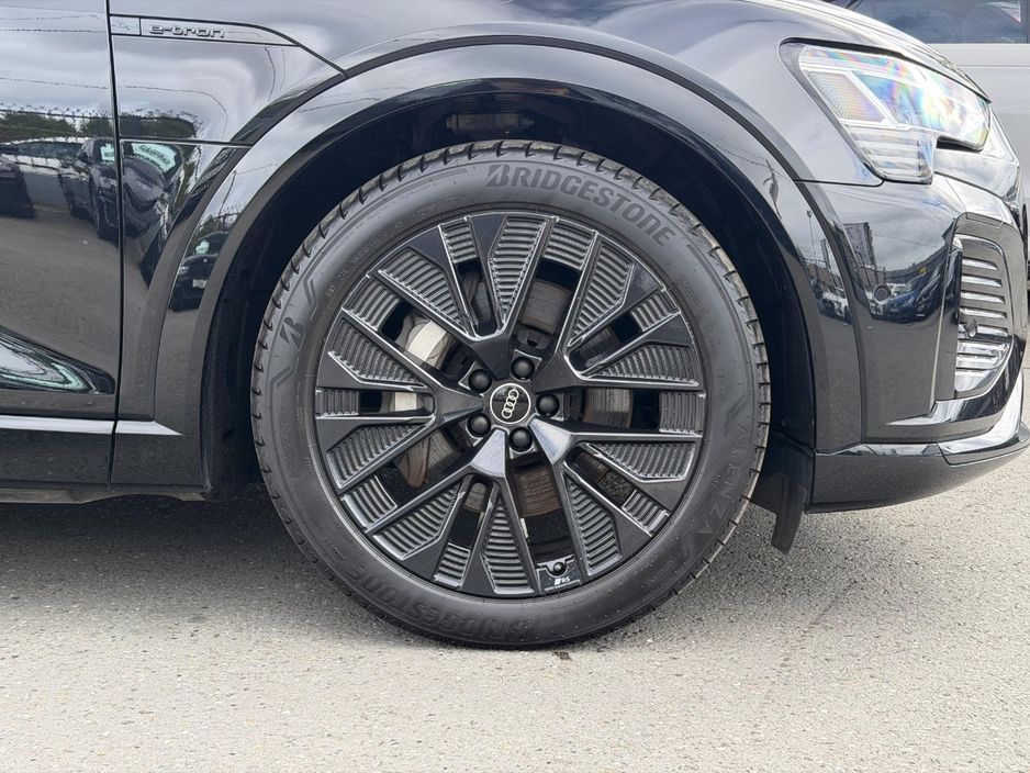 2024 Audi Q8 e-tron