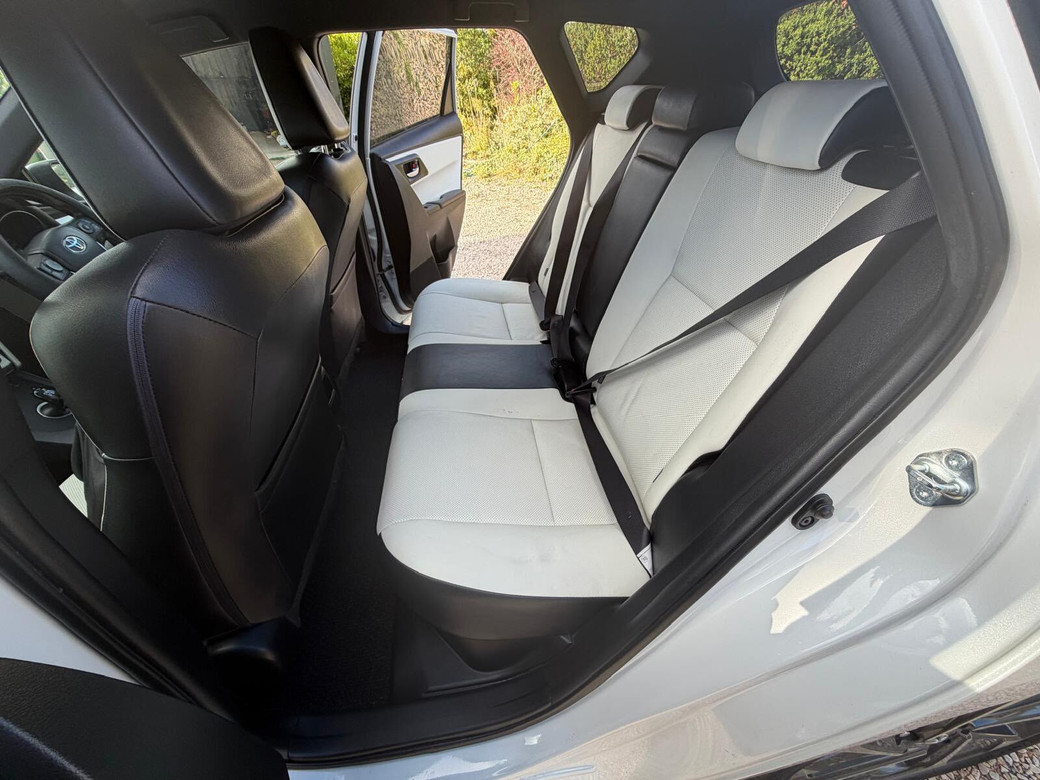 2016 Toyota Auris