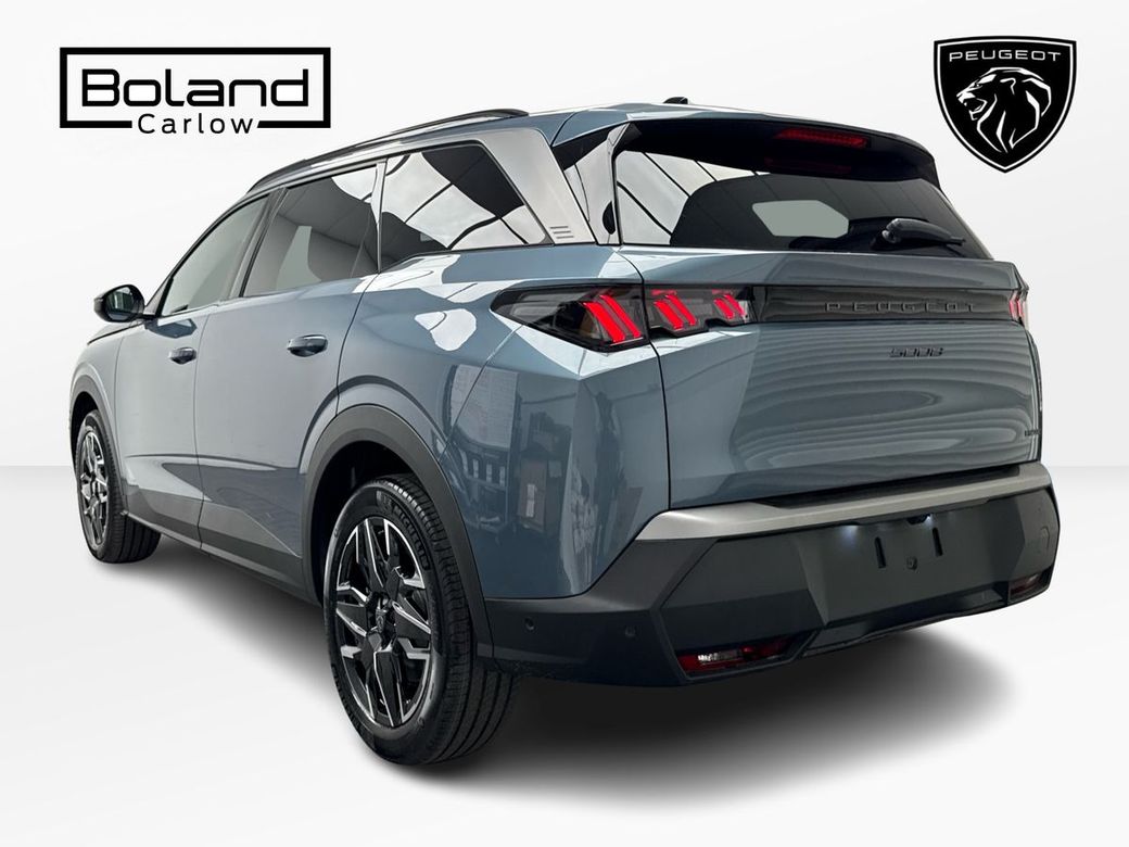 2025 Peugeot 5008