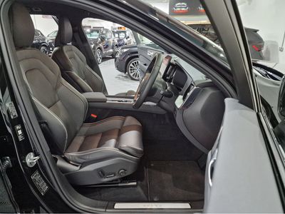 2025 Volvo XC60