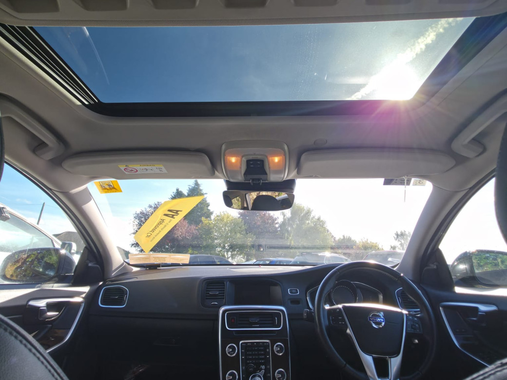 2018 Volvo V60 Cross Country