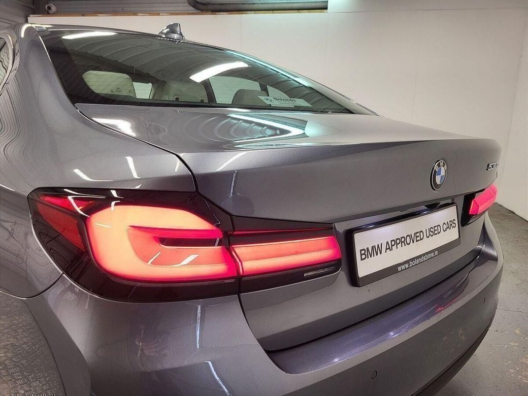 2021 BMW 5 Series