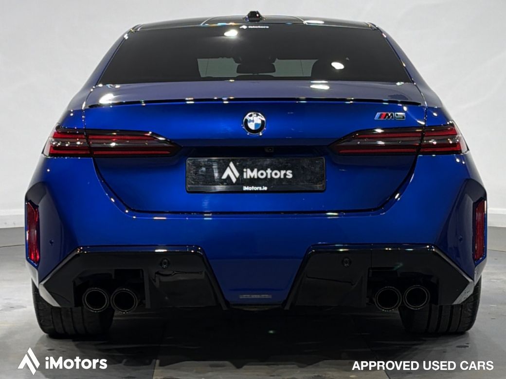 2025 BMW M5