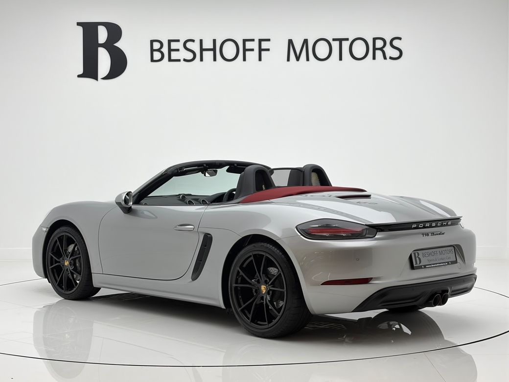 2022 Porsche Boxster