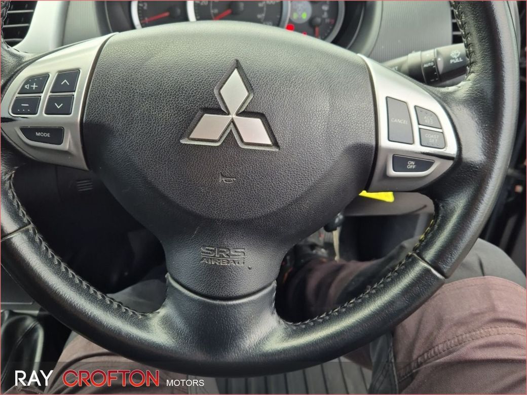 2015 Mitsubishi L200