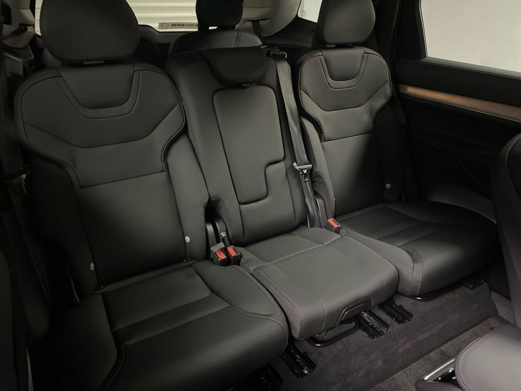 2026 Volvo EX90