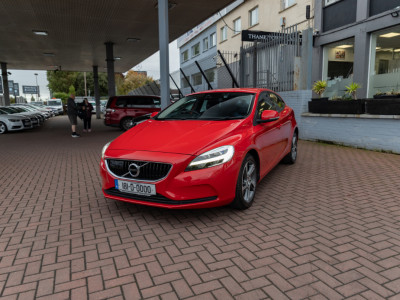 2018 Volvo V40