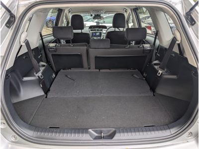 2019 Toyota Prius Alpha