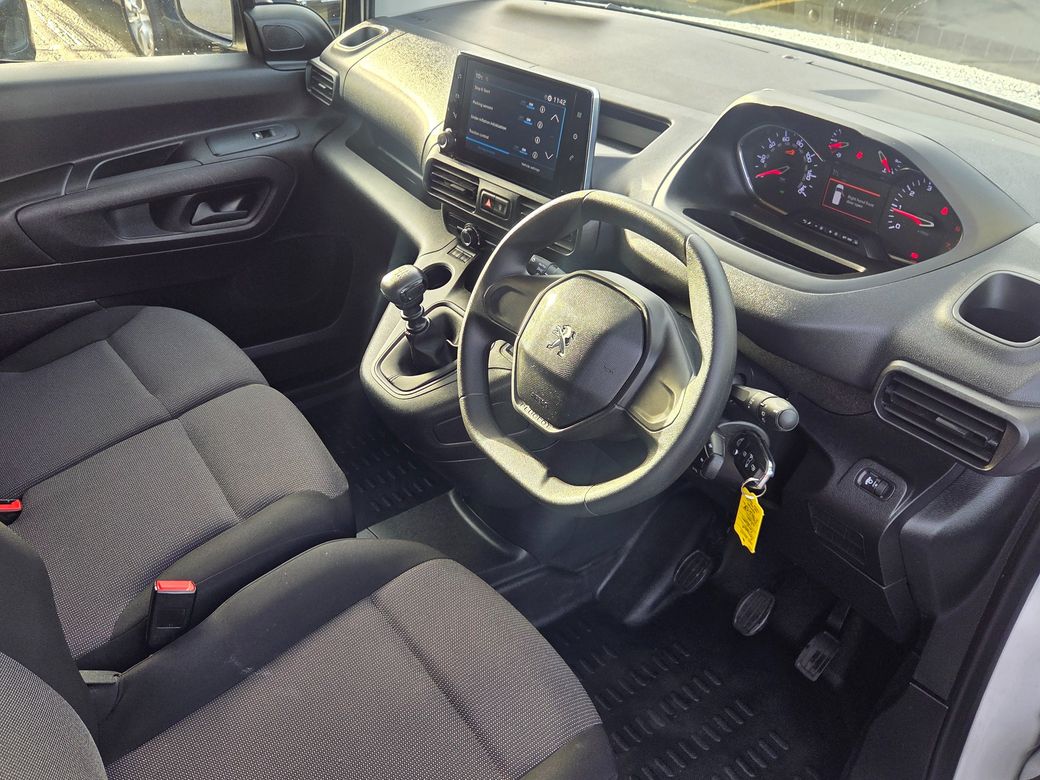 2023 Peugeot Partner