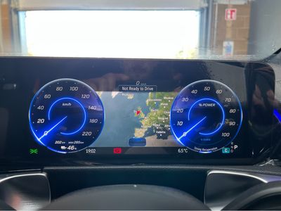 2025 Mercedes-Benz EQB