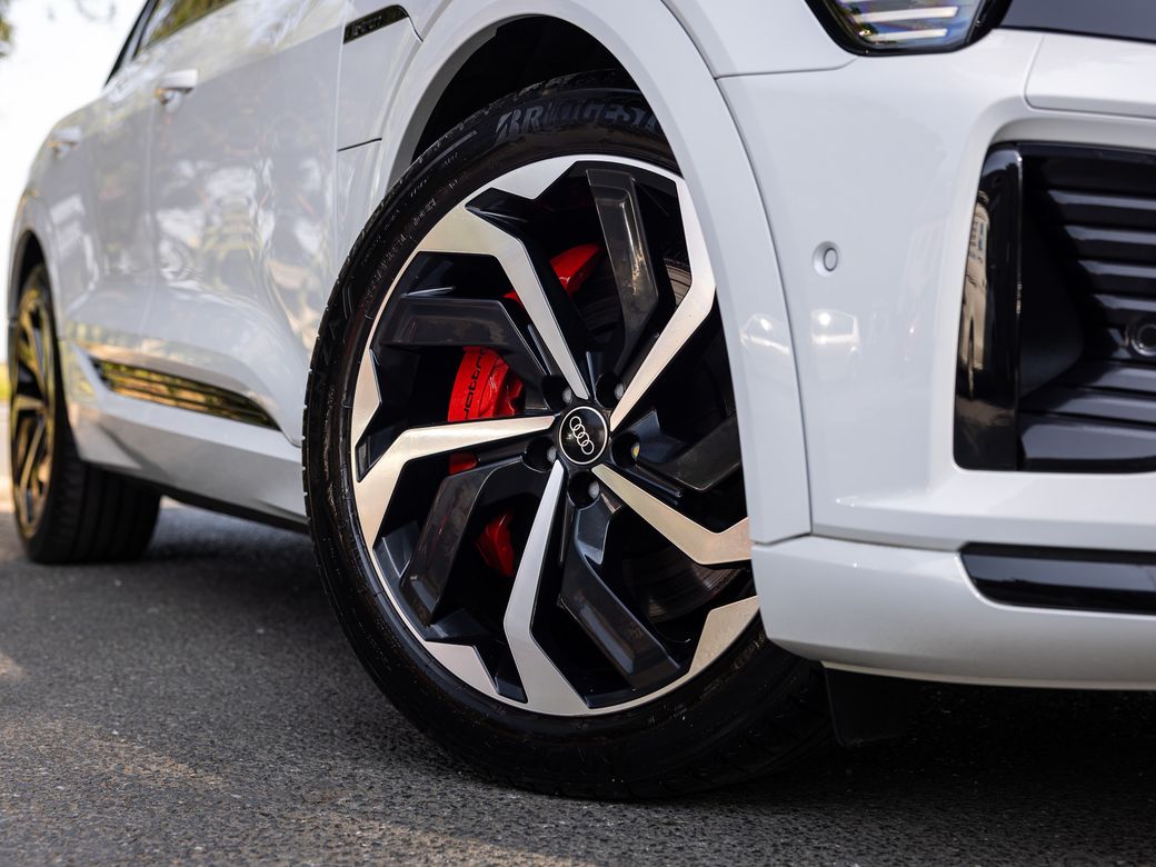 2023 Audi Q8 e-tron