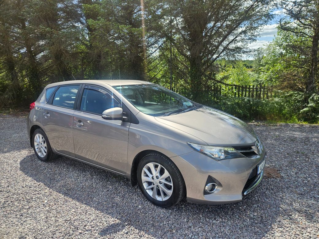 2014 Toyota Auris