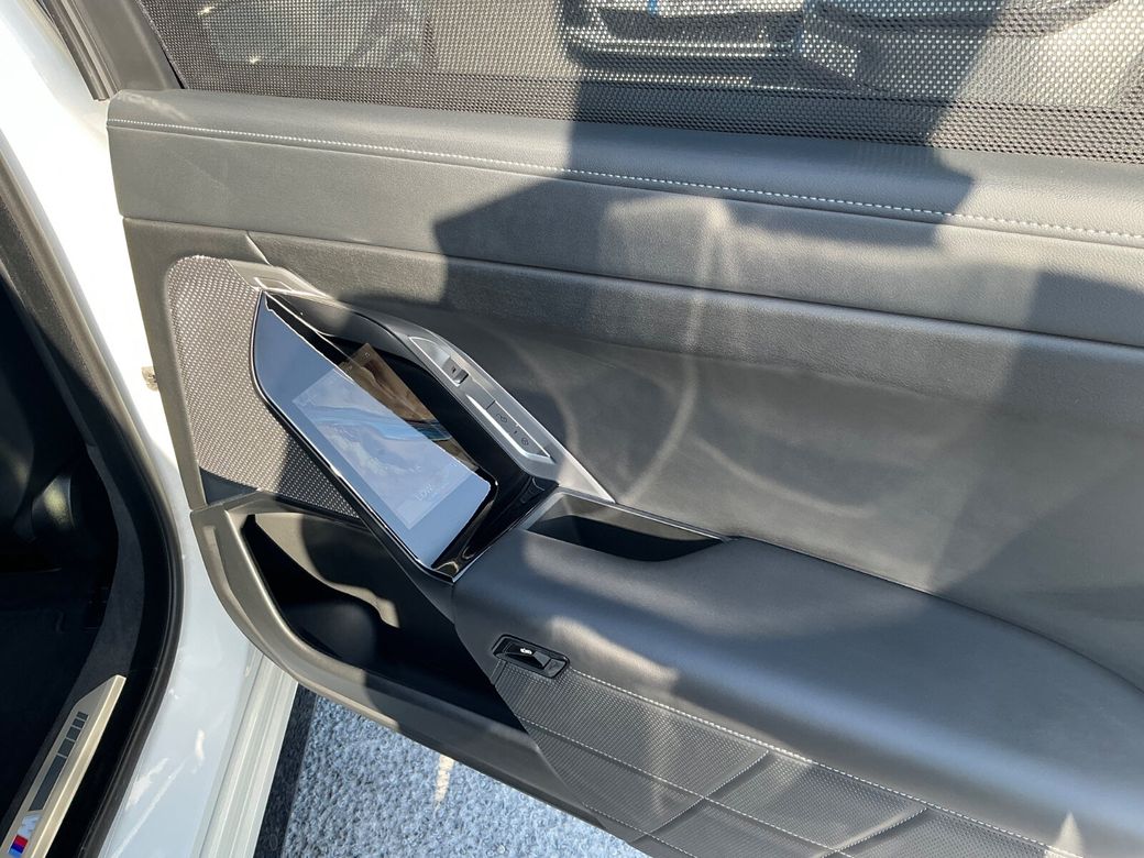 2025 BMW i7