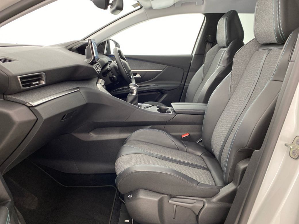 2022 Peugeot 3008