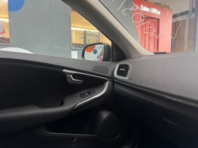 2016 Volvo V40