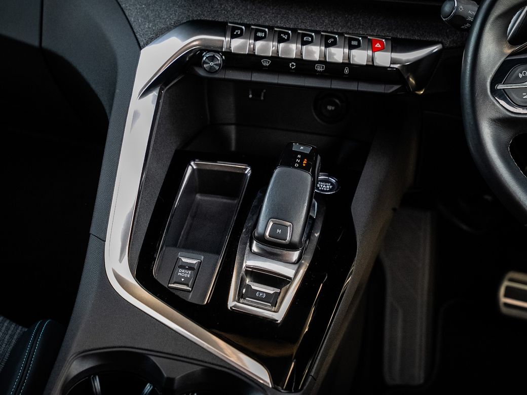 2023 Peugeot 5008