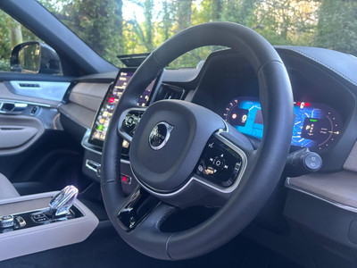 2025 Volvo XC90
