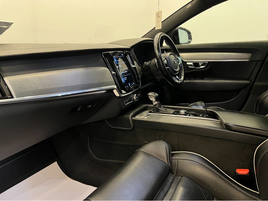 2020 Volvo S90
