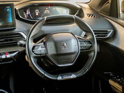 2022 Peugeot 5008