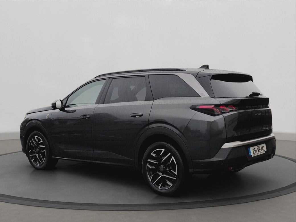 2025 Peugeot 5008