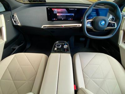 2022 BMW iX