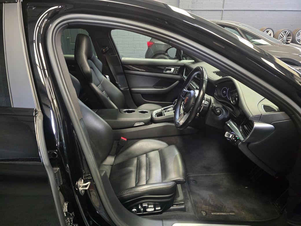 2018 Porsche Panamera