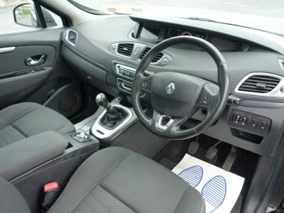 2016 Renault Grand Scenic