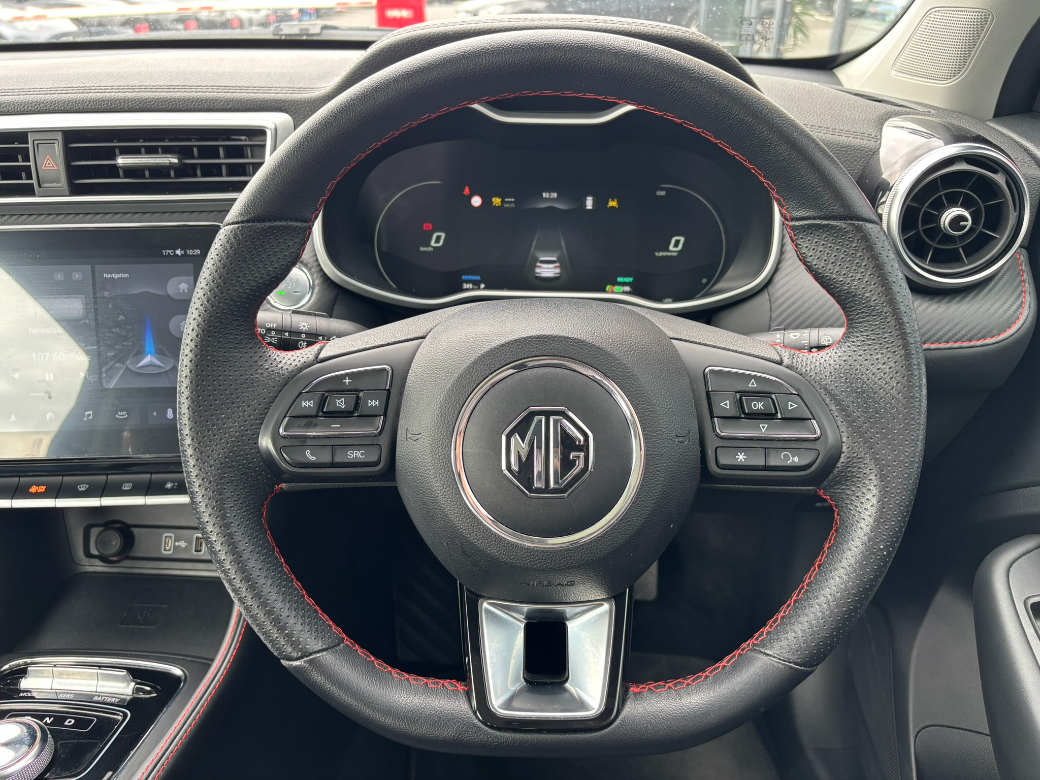 2022 MG ZS