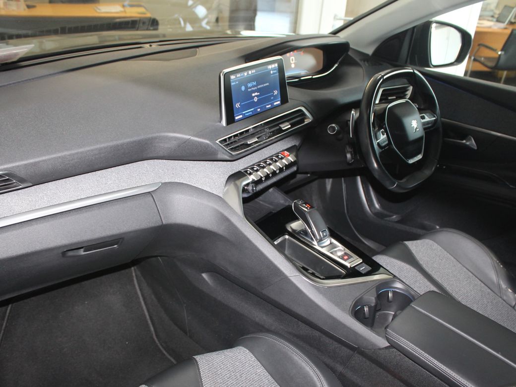 2019 Peugeot 3008