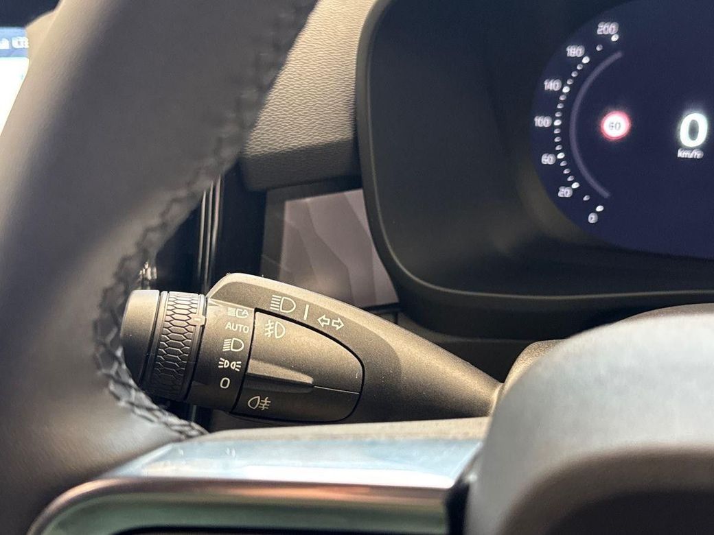 2024 Volvo XC40