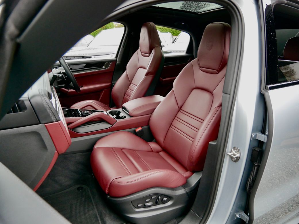 2024 Porsche Cayenne
