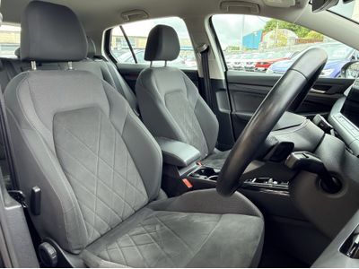 2023 Volkswagen Golf