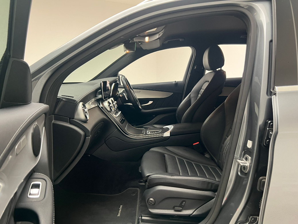 2022 Mercedes-Benz GLC Class