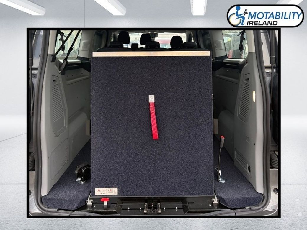 2026 Ford Tourneo Custom