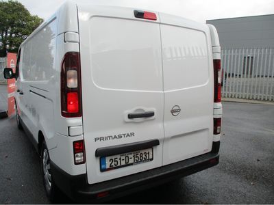 2025 Nissan Primastar