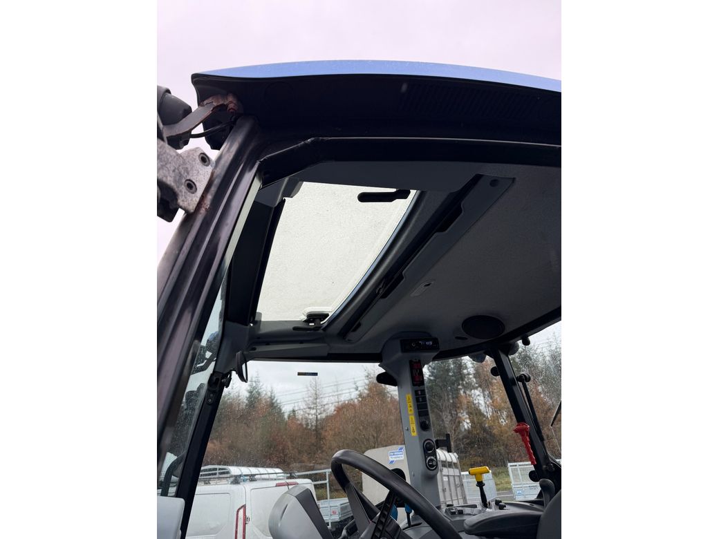 2018 New Holland T5.105