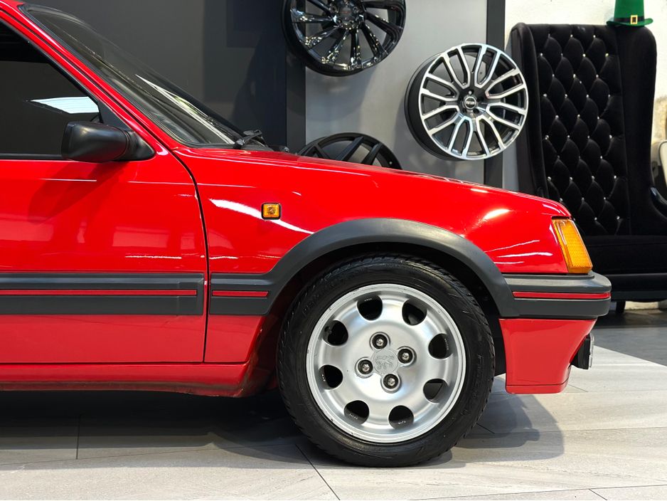 1990 Peugeot 205